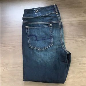 NWT American Eagle Artist Crop